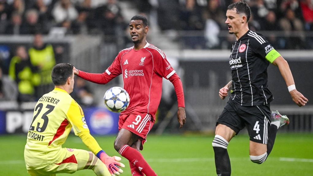 Liverpool đại thắng, chấm dứt “cơn ác mộng” thua 4 trận liên tiếp - 2 Liverpool đại thắng, chấm dứt “cơn ác mộng” thua 4 trận liên tiếp - 2