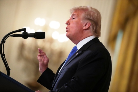 Tổng thống Trump sẽ gặp nhiều khó khăn trong 2 năm tới