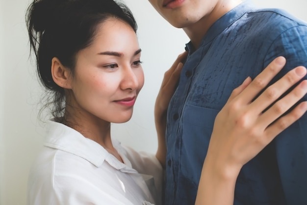 Mengungkap obrolan sensitif dengan siswi laki-laki di proyektor, guru perempuan kehilangan pekerjaan - 1 Để lộ đoạn chat nhạy cảm với nam sinh trên máy chiếu, cô giáo mất việc - 1
