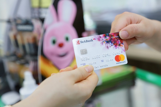 SeABank dẫn đầu về tăng trưởng doanh số giao dịch thẻ năm 2020 - Ảnh 2. SeABank dẫn đầu về tăng trưởng doanh số giao dịch thẻ năm 2020 - Ảnh 2.