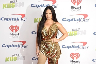 Demi Lovato khoe dáng gợi cảm