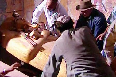 Sáu nhà khảo cổ chết bí ẩn sau khi mở quan tài Ai Cập cổ đại