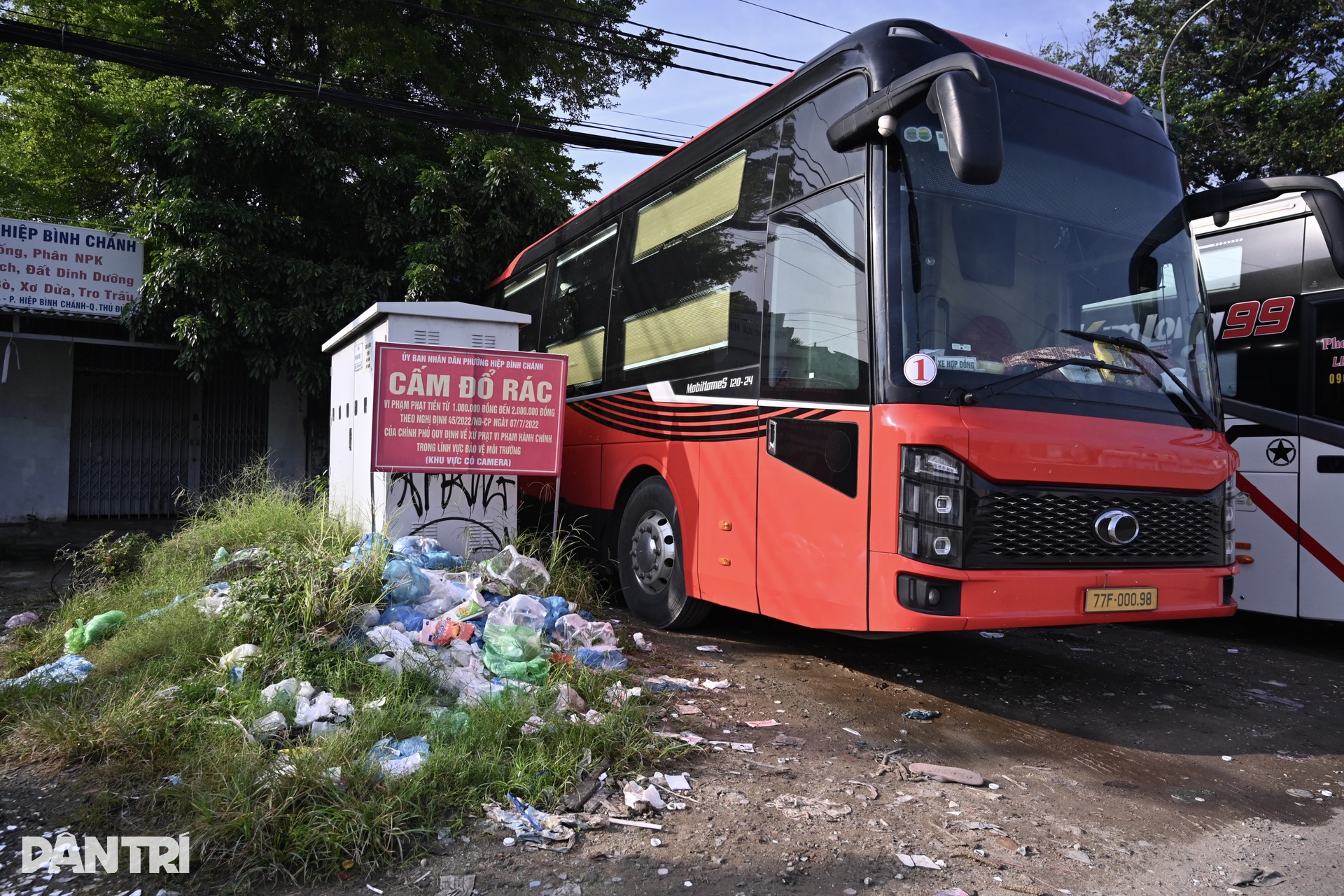 Tuyến đường được xem là điểm nóng về nạn xe dù, bến cóc ở TPHCM xuống cấp - 10 Tuyến đường được xem là điểm nóng về nạn xe dù, bến cóc ở TPHCM xuống cấp - 10