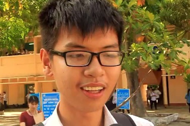 Bình Định: Thí sinh phấn khởi sau buổi thi Ngoại ngữ