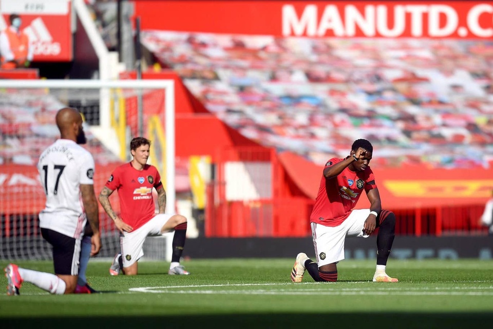 Nhìn lại trận đấu Man Utd đè bẹp Sheffield United - 7 Nhìn lại trận đấu Man Utd đè bẹp Sheffield United - 7