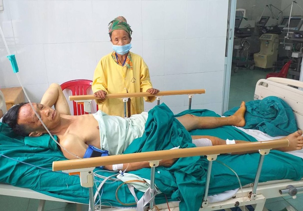 Cay đắng những phận người sống nhờ ngọc trai núi - 2 Cay đắng những phận người sống nhờ ngọc trai núi - 2