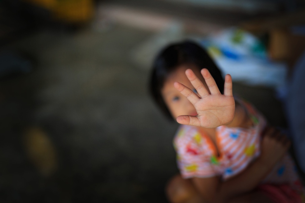 Vụ trẻ 3 tháng tuổi bị xâm hại: Trẻ sơ sinh vẫn có thể tổn thương tâm lý - 1 Vụ trẻ 3 tháng tuổi bị xâm hại: Trẻ sơ sinh vẫn có thể tổn thương tâm lý - 1