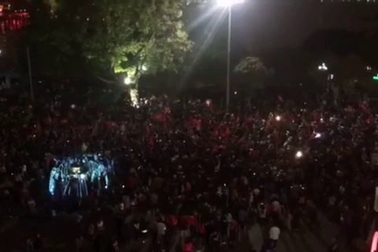 Biển người ăn mừng chiến thắng  của U23 Việt Nam