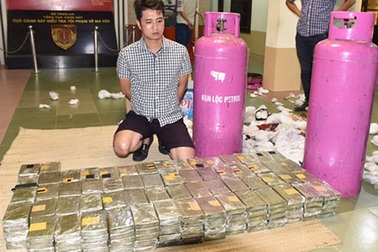 Bắt thêm 3 đối tượng trong đường dây vận chuyển gần 1.000 bánh heroin