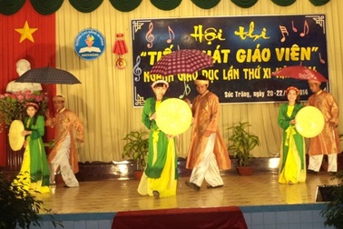 Sóc Trăng: Giáo viên thi đua tiếng hát