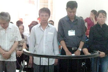 Vung triệu “đô” để “chạy án” tử cho chồng 