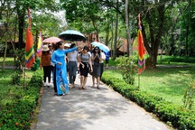 Ninh Bình mở cửa đón khách sau ngày dài "đóng băng" vì Covid-19