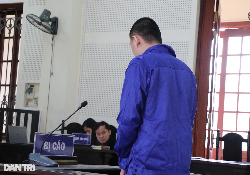 Đâm chém mẹ con bạn gái cùng lớp, khi ra tòa nói không quan tâm - 1 Đâm chém mẹ con bạn gái cùng lớp, khi ra tòa nói không quan tâm - 1