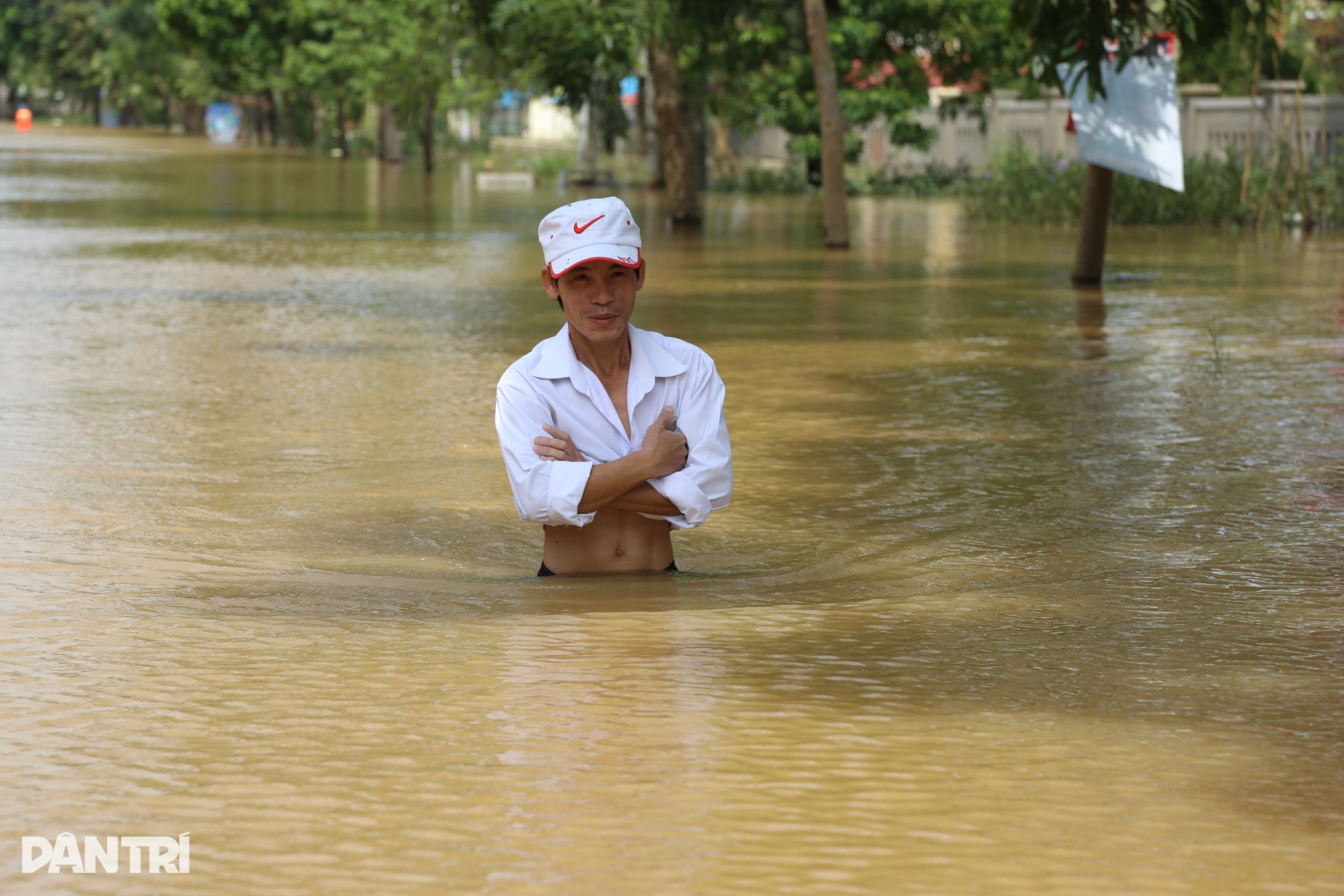 Lo lũ kinh hoàng như 2020, dân thấp thỏm ngồi canh mực nước - 7 Lo lũ kinh hoàng như 2020, dân thấp thỏm ngồi canh mực nước - 7