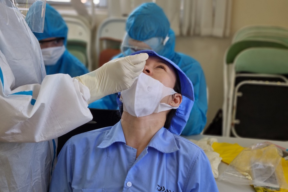 Đà Nẵng cùng xuất hiện 2 chủng SARS-CoV-2 siêu lây nhiễm - 1 Đà Nẵng cùng xuất hiện 2 chủng SARS-CoV-2 siêu lây nhiễm - 1
