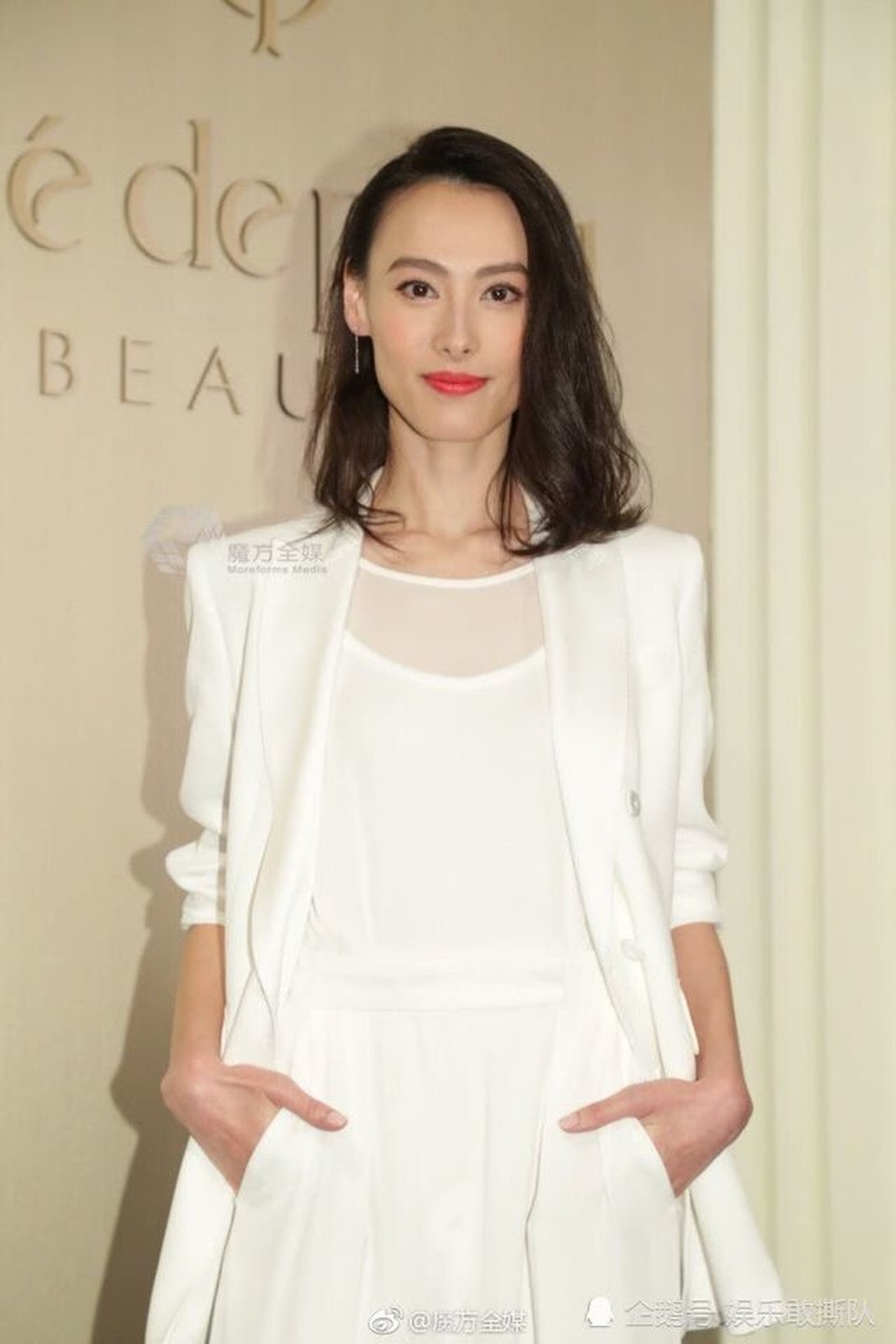 Lương Lạc Thi: Mỹ nhân sinh con cho tỷ phú mà không danh phận giờ ra sao? - 10