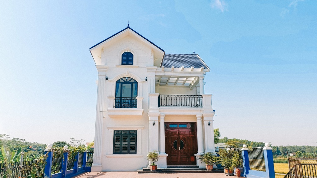 Chàng trai 26 tuổi tích cóp 8 năm, xây nhà bạc tỷ tặng mẹ ở Thái Nguyên - 3 Chàng trai 26 tuổi tích cóp 8 năm, xây nhà bạc tỷ tặng mẹ ở Thái Nguyên - 3