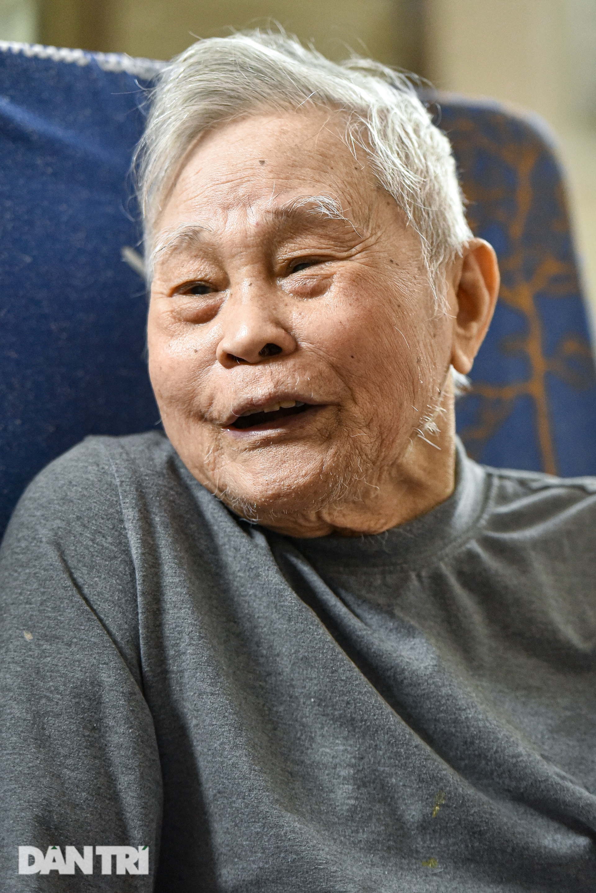 Mỗi người một chiến trận, 5 anh em hội ngộ kỳ diệu khi về giải phóng Thủ đô - 12 Mỗi người một chiến trận, 5 anh em hội ngộ kỳ diệu khi về giải phóng Thủ đô - 12