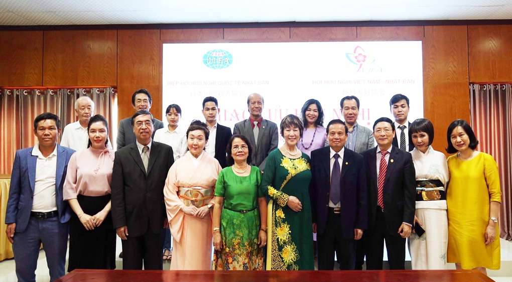 Nghệ sĩ Yoko Kanda mang nghệ thuật kể chuyện truyền thống sang Việt Nam - 1 Nghệ sĩ Yoko Kanda mang nghệ thuật kể chuyện truyền thống sang Việt Nam - 1