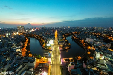 Lợi thế và then chốt để TPHCM tự tin mở cửa, phục hồi kinh tế năm 2022