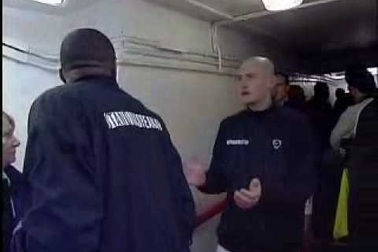 Roy Keane và Patrick Vieira sút tẩn nhau trong đường hầm năm 2005