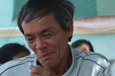 Vụ tai nạn 12 người chết: Cuộc gọi từ điện thoại vợ báo tin... vợ đã chết!