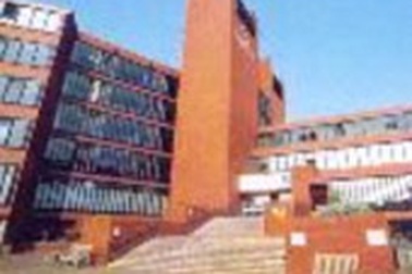 Học và thực tập hưởng lương tại Anh 