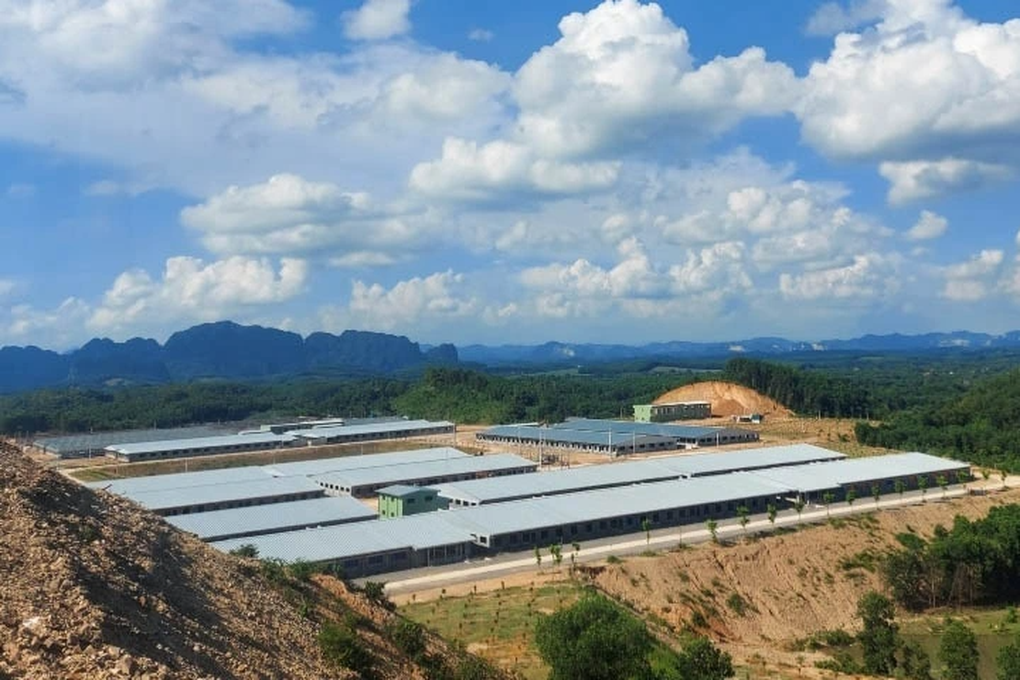 Doanh nghiệp ở Thanh Hóa đề xuất xây nhà cao tầng để nuôi lợn - 1 Doanh nghiệp ở Thanh Hóa đề xuất xây nhà cao tầng để nuôi lợn - 1