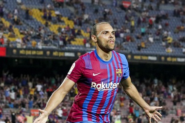Ngôi sao Barcelona có động thái gây sốc, nguy cơ phải ra đi