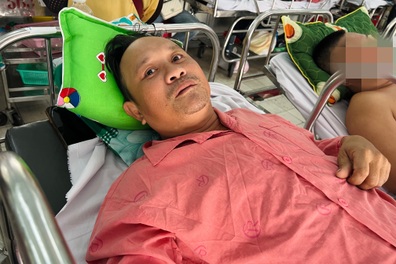 Mất một chân sau tai nạn, tài xế bật khóc lo cha mẹ già, con nhỏ
