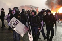 Biểu tình rúng động Kazakhstan, chính phủ đồng loạt từ chức