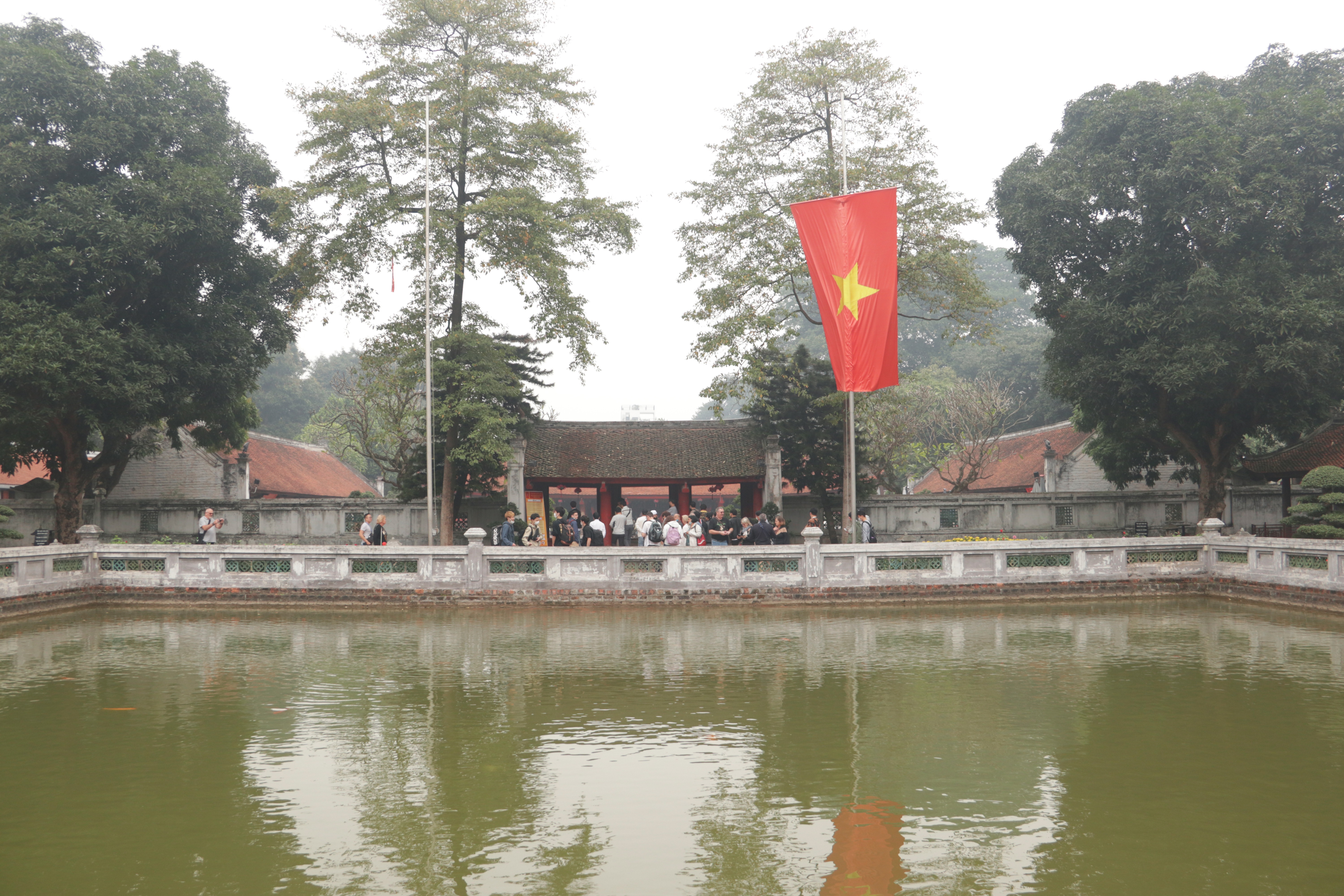 Hà Nội: Điểm du lịch nổi tiếng tấp nập khách tham quan trở lại - 28 Hà Nội: Điểm du lịch nổi tiếng tấp nập khách tham quan trở lại - 28