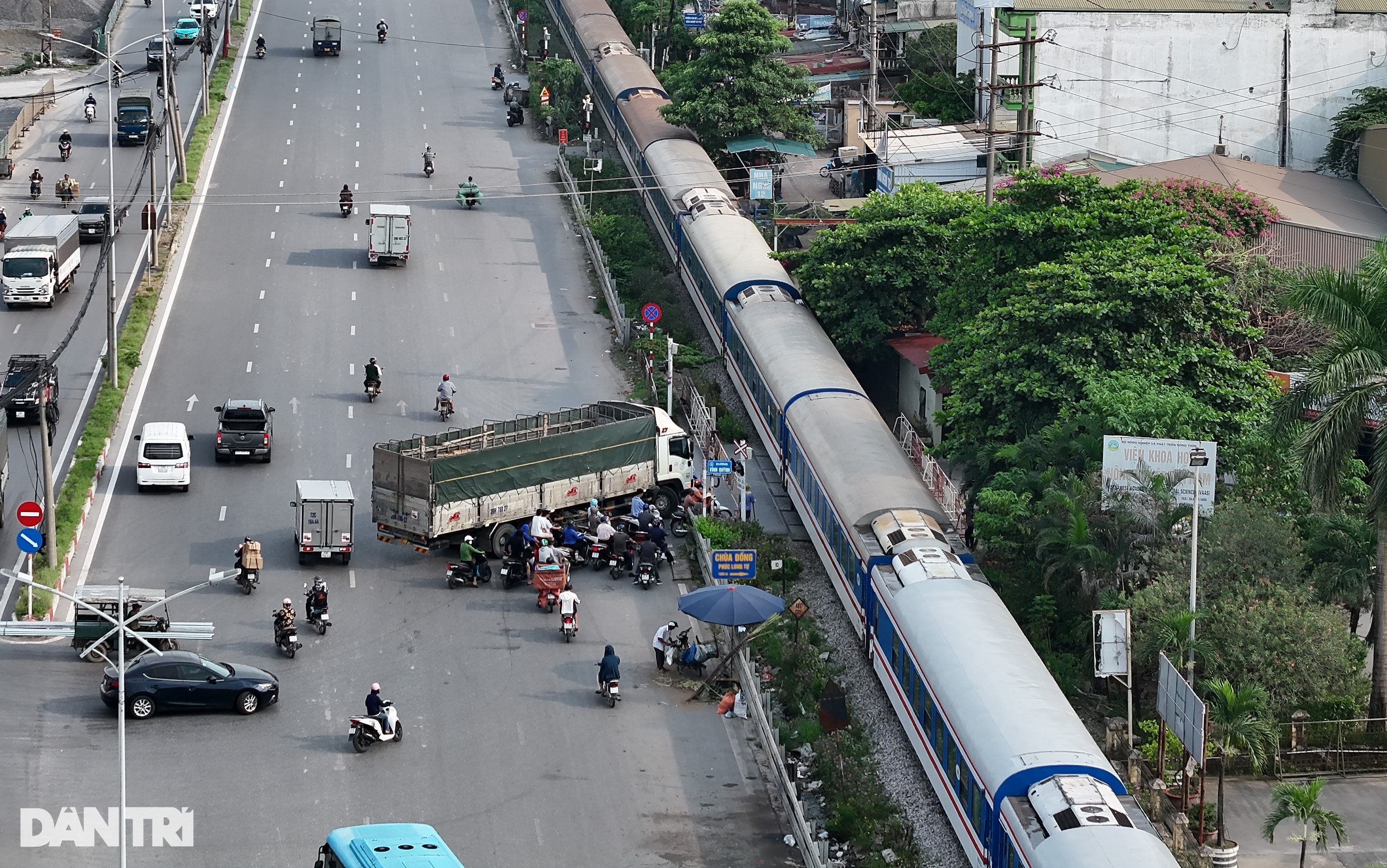 Trăn trở trước thời khắc xuống tiền xây đường sắt tốc độ cao - 3