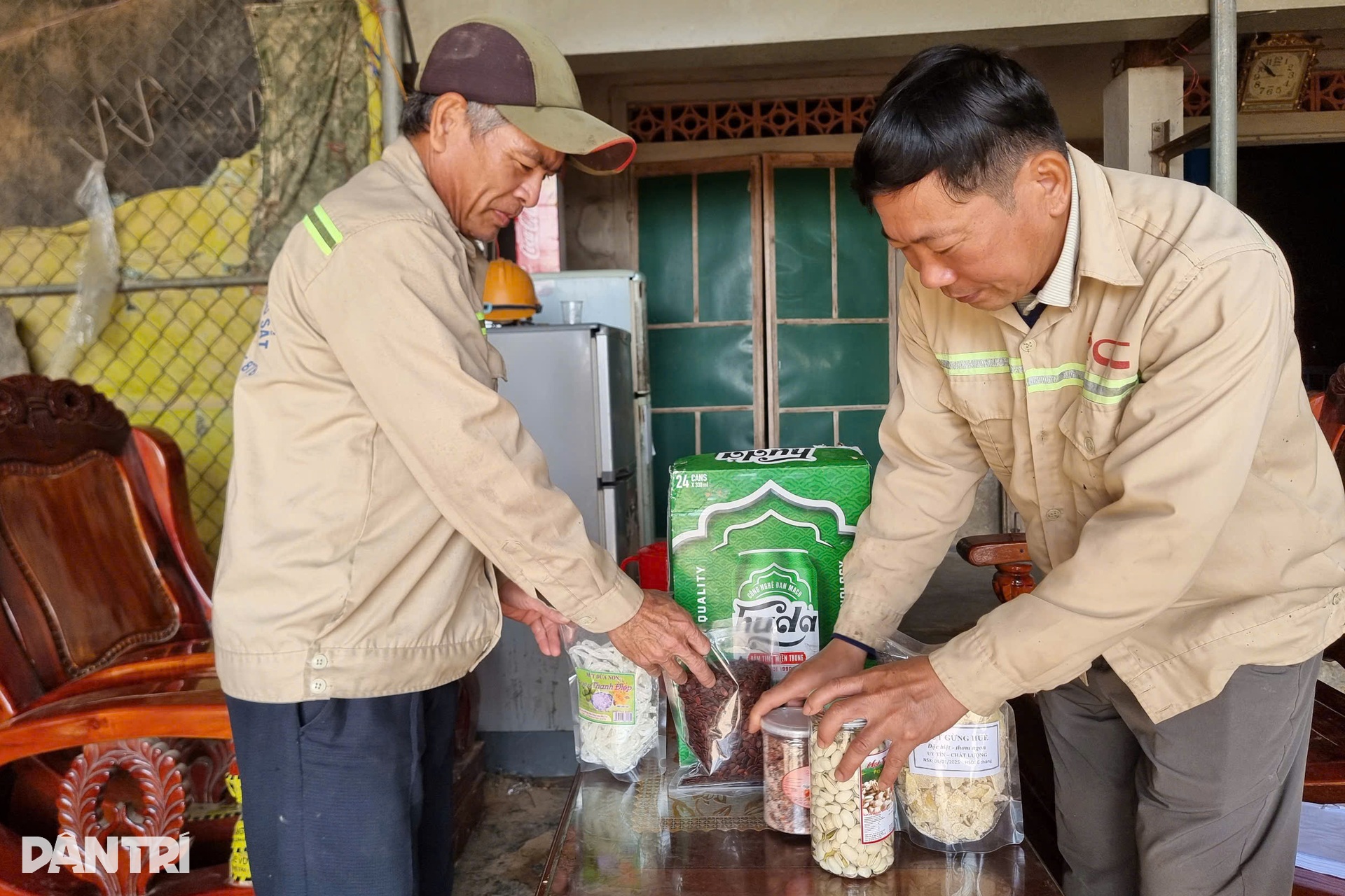 Không khí chiều cuối năm - 16 Không khí chiều cuối năm - 16