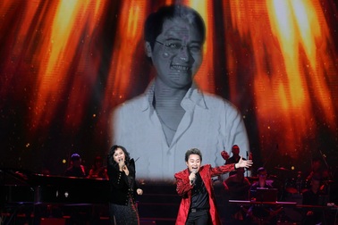 Tùng Dương, Khánh Linh xúc động hát tưởng nhớ nhạc sĩ Ngọc Châu