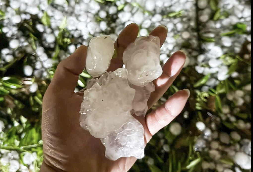 Đêm nay nhiều nơi ở miền Bắc có thể hứng chịu mưa đá, dông lốc - 1 Đêm nay nhiều nơi ở miền Bắc có thể hứng chịu mưa đá, dông lốc - 1