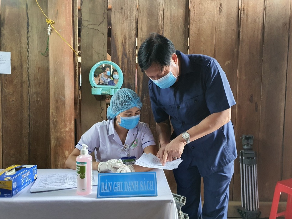 Phát hiện thêm nhiều ca nhiễm bạch hầu ngoài vùng dịch - 2 Phát hiện thêm nhiều ca nhiễm bạch hầu ngoài vùng dịch - 2