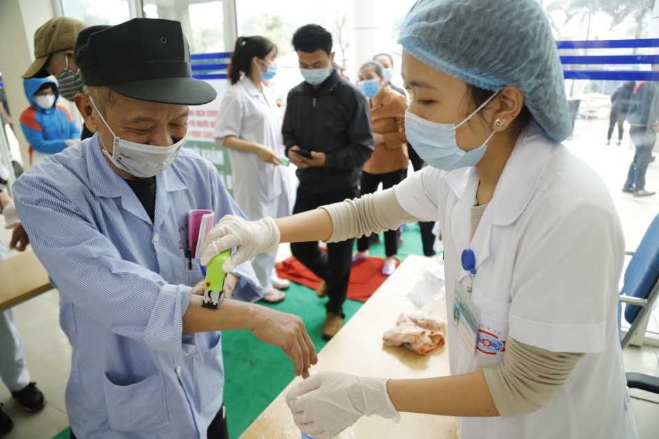 Nguy cơ mắc Covid-19 ở bệnh nhân ung thư như thế nào? - 2 Nguy cơ mắc Covid-19 ở bệnh nhân ung thư như thế nào? - 2
