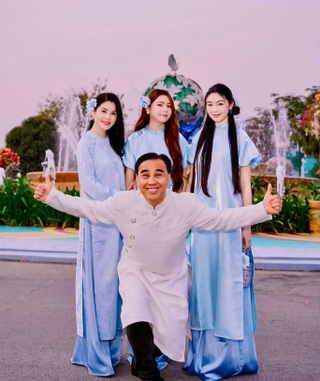 Quyền Linh: Từ "MC quốc dân" đi dép tổ ong đến lùm xùm quảng cáo - 8