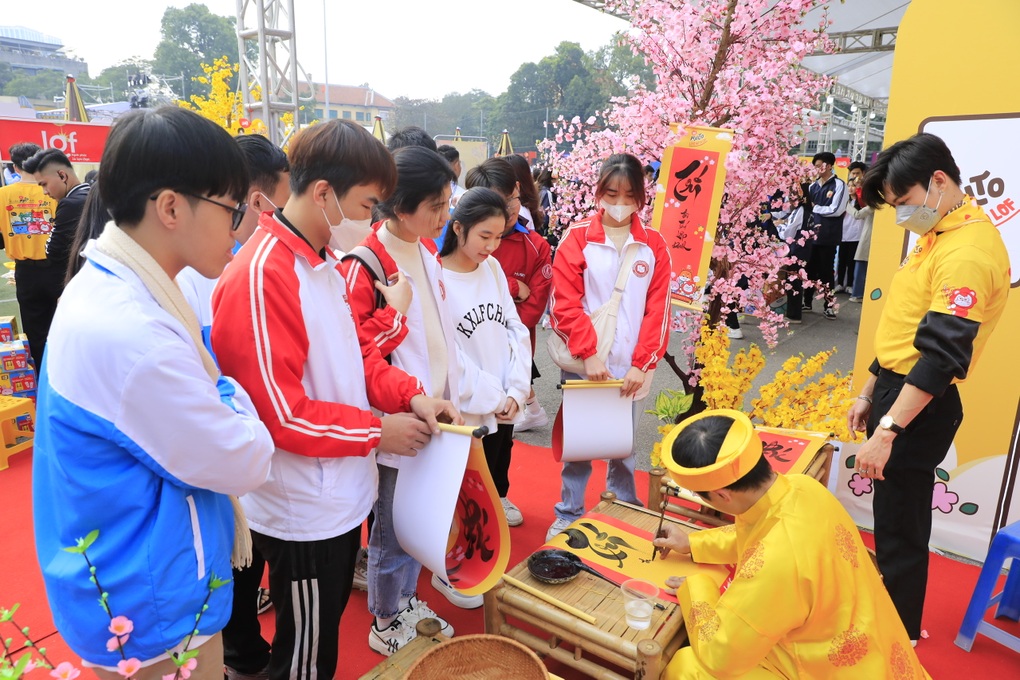 Sôi nổi hoạt động kỷ niệm 73 năm Ngày truyền thống học sinh, sinh viên - 4