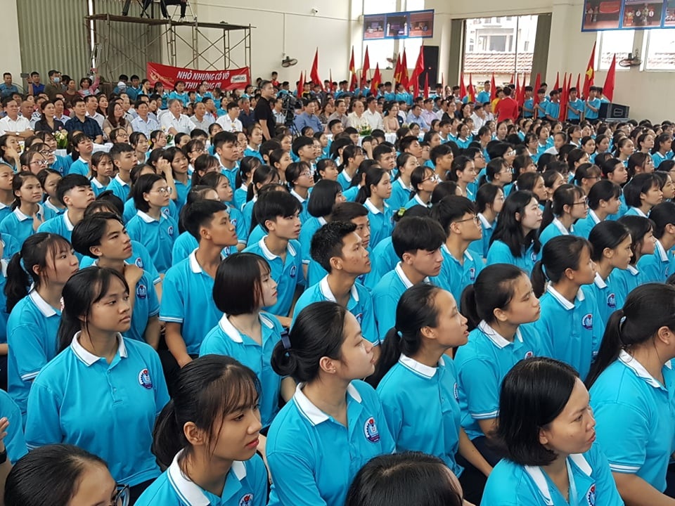 Thắng áp đảo đối thủ, nữ sinh Ninh Bình vô địch Đường lên đỉnh Olympia 2020 - 26 Thắng áp đảo đối thủ, nữ sinh Ninh Bình vô địch Đường lên đỉnh Olympia 2020 - 26
