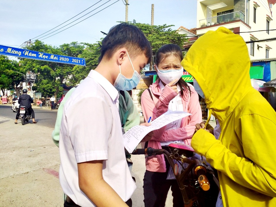 Môn tiếng Anh đề thi tốt nghiệp THPT đợt 2: Ngang tầm với đề đợt 1 - 6 Môn tiếng Anh đề thi tốt nghiệp THPT đợt 2: Ngang tầm với đề đợt 1 - 6