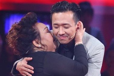 NSND Ngọc Giàu: "Showbiz bây giờ "ghê quá"!"