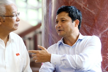 "Phát triển kinh tế, đừng ăn đong từng năm"