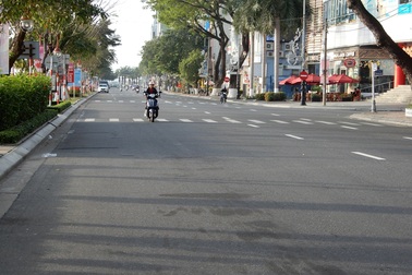 Đường phố Đà Nẵng "dịu dàng" sáng mùng 1 Tết