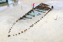 Tàu gỗ cổ phát lộ trở lại ở biển Hội An: Đề xuất khảo cổ khẩn cấp