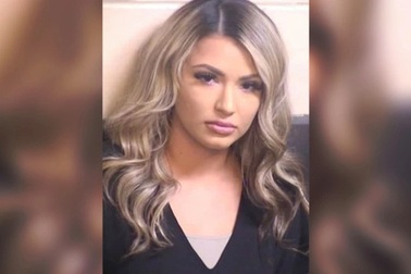 Mỹ phạt tù nữ quản giáo "mây mưa" với tù nhân