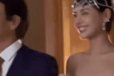 Khánh Linh "Cô Em Trendy" mặc váy ngắn trong lễ cưới kín đáo tại Hà Nội