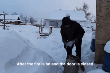 Người dân ở nơi lạnh nhất thế giới -71 độ C tắm vào mùa đông thế nào?