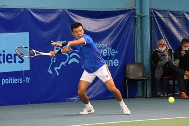 Lý Hoàng Nam vào bán kết giải quần vợt tại Pháp